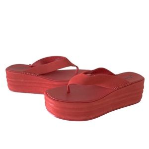 Free People Women’s 10 Haven Thong Flatform Flame